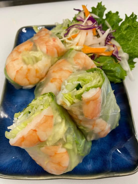A02 Shrimp Salad Roll / 鮮蝦沙律卷